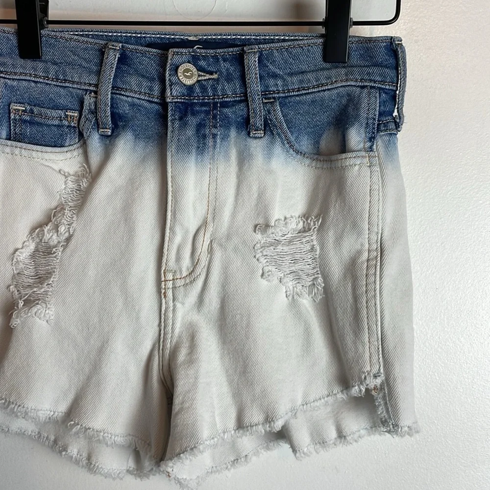 Hollister Ombre Denim Ultra High Rise Short Shorts 0 / 24